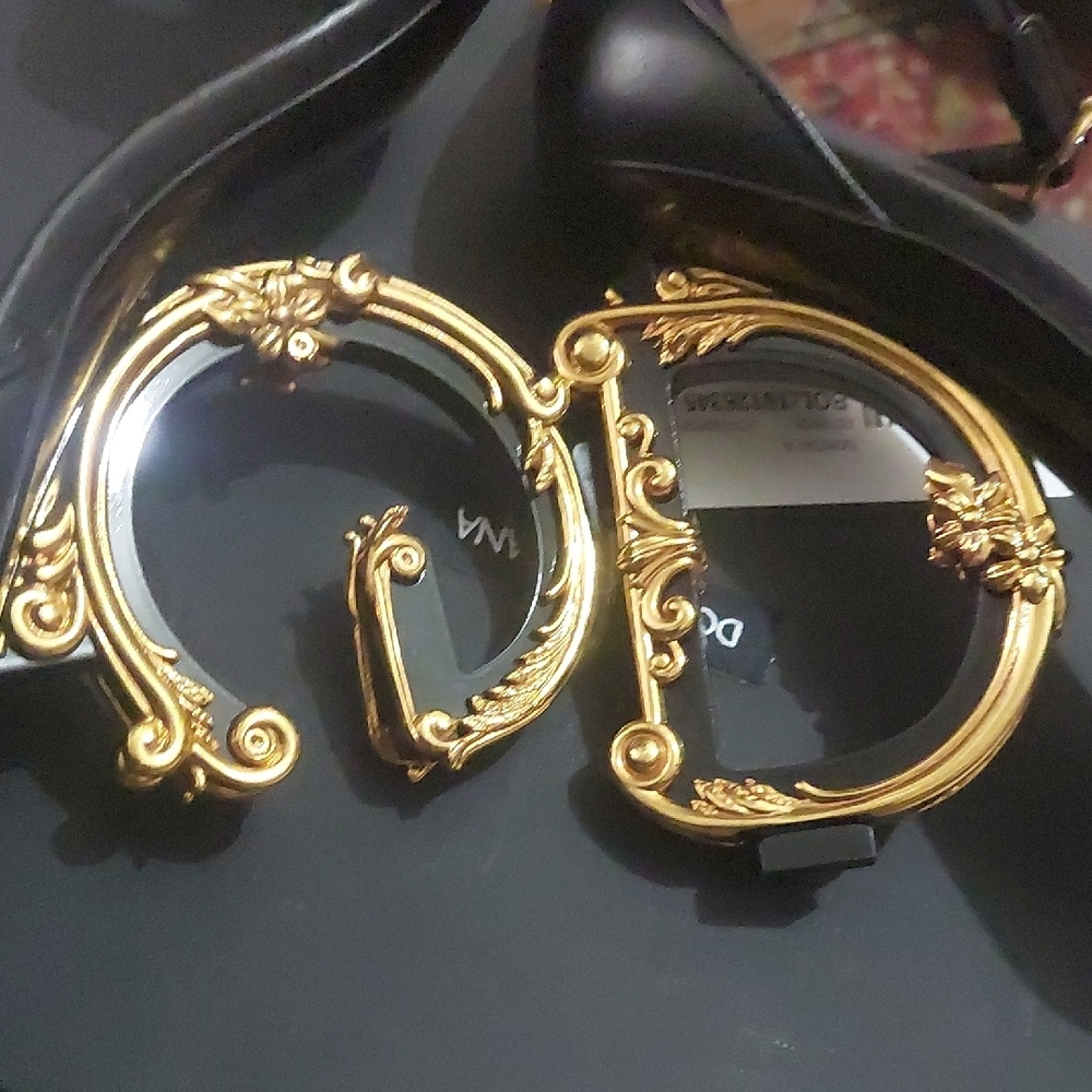 Dolce & Gabbana Women's D & G Sculpted - Picture 5 of 12